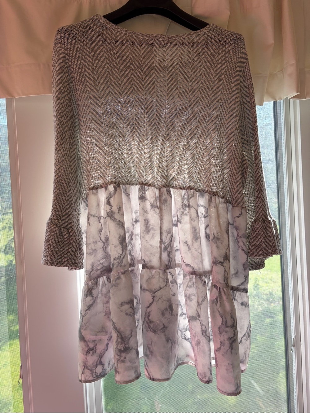Oddi | White and Gray Marble Blouse - Picture 2 of 9